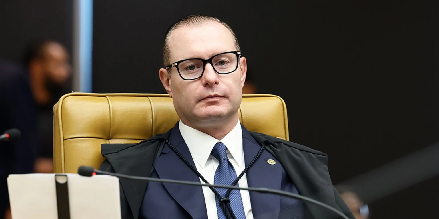 Ministro do STF abre investigação sobre uso de comandos ocultos em recurso
