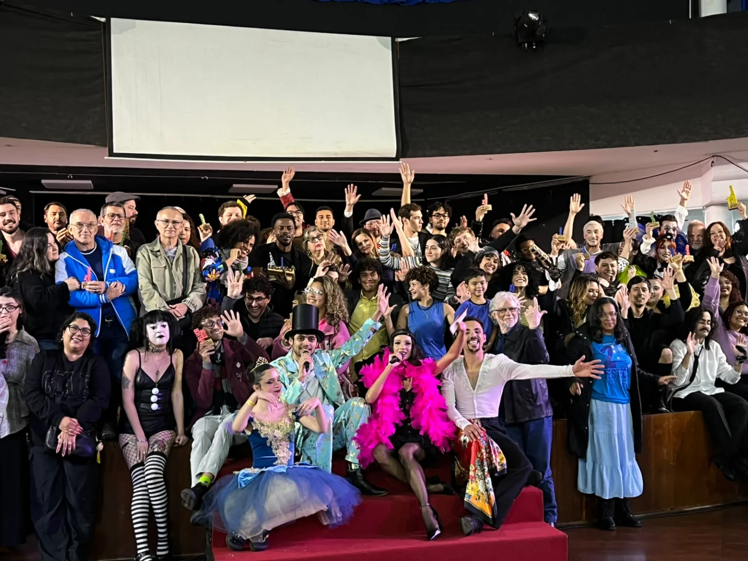 Grupo de teatro de Itapevi se destaca e conquista prêmios no 2º FESTECA em Caieiras