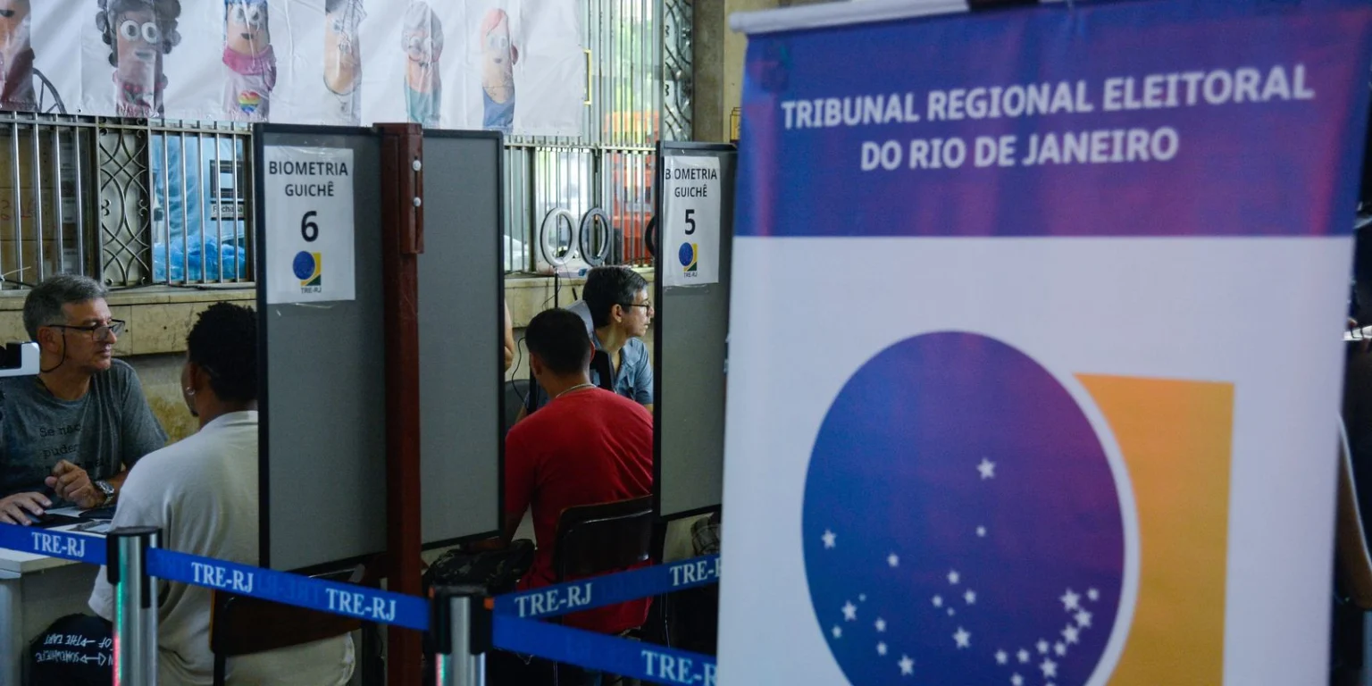 TRE-RJ oferece transporte gratuito para eleitores em 3 localidades do Rio de Janeiro