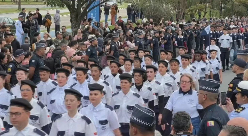 Desfiles cívicos em Sorocaba e Jundiaí celebram a Independência do Brasil