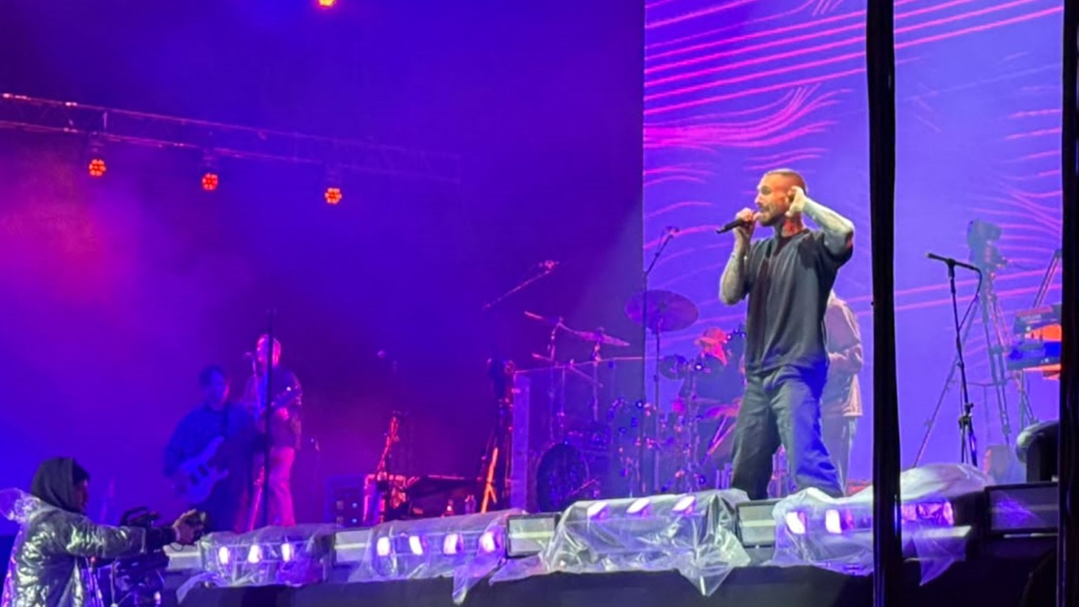 Maroon 5 estreia turnê brasileira com show inédito no interior de SP ao som de ‘Harder to Breathe’