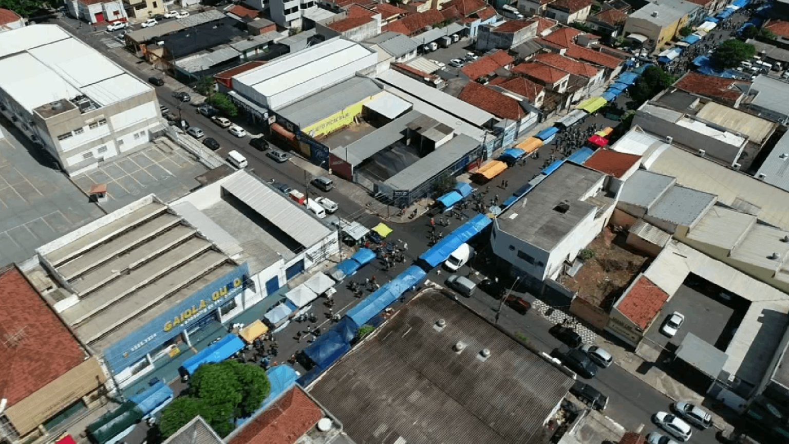 Homem é baleado durante feira em Bauru: mistério envolve tiroteio no Centro da cidade