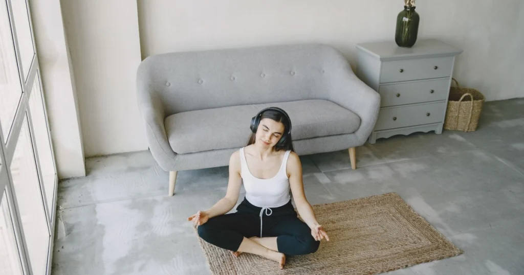 como criar um cantinho de meditação em casa