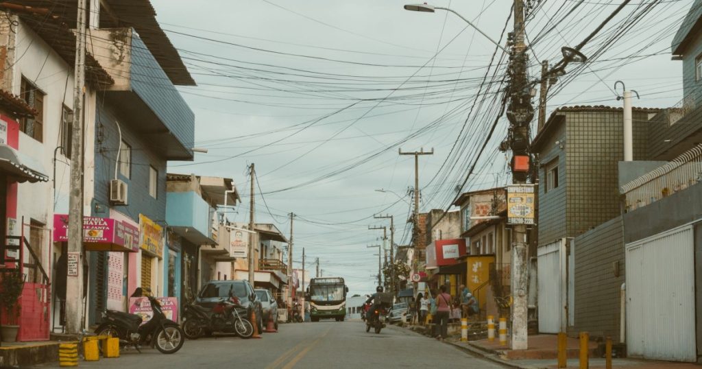 quais são as principais ruas e avenidas de Itapevi
