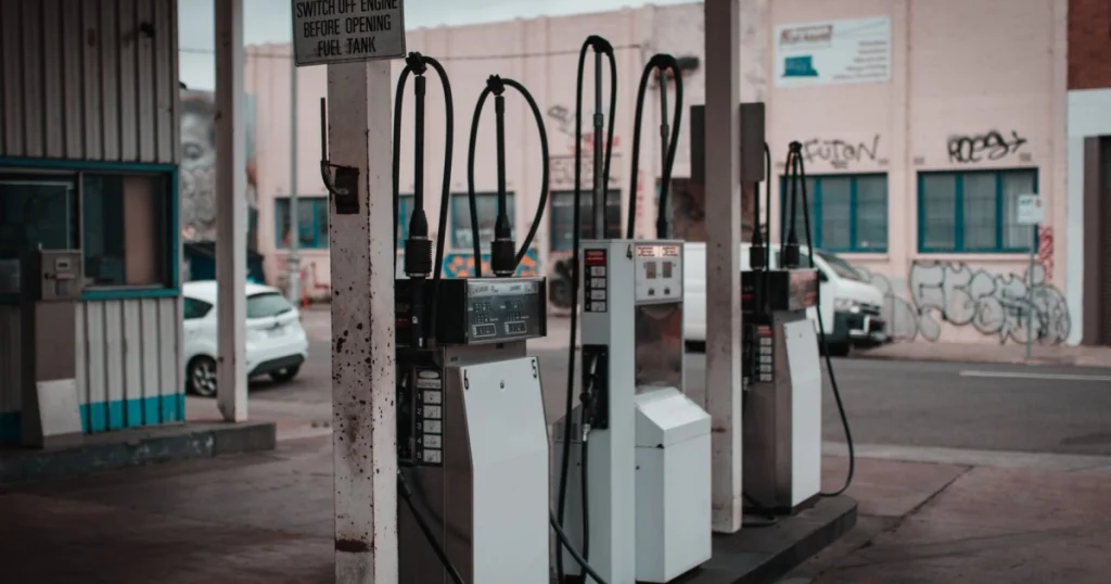vantagens de um carro elétrico versus um carro a gasolina