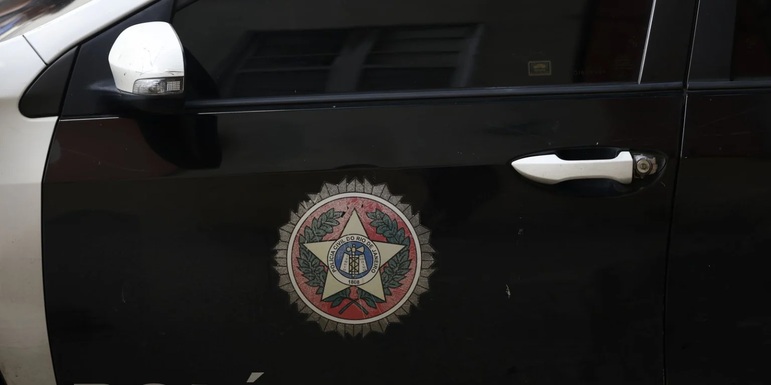 Polícia investiga suspeita de ligação de policiais com facção criminosa no Rio de Janeiro