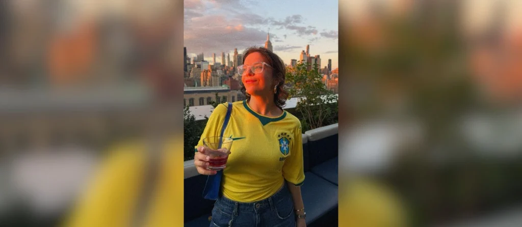 Brasileira de Nova York vota pela primeira vez nos EUA nas eleições de 2026