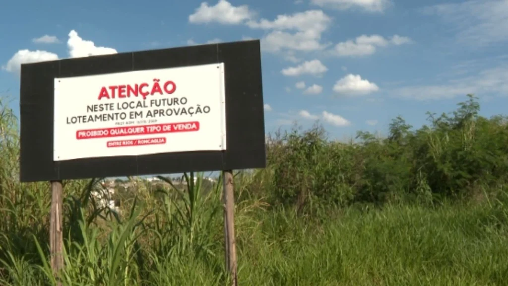 Compradores de loteamento irregular em Valinhos aguardam há 17 anos para construir e contabilizam prejuízo milionário