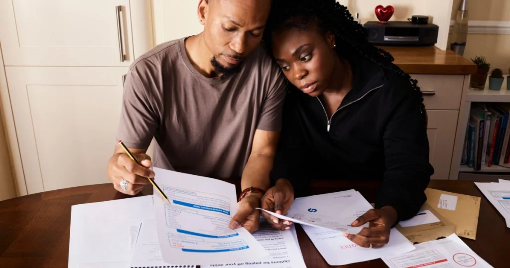 como montar um orçamento para casais